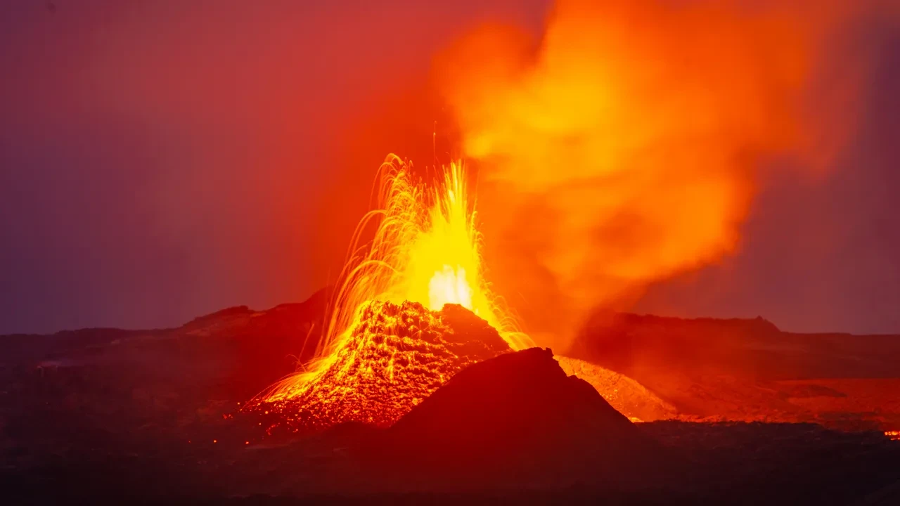 Klyuchevskoy yanardağı patlarsa Türkiye'yi etkiler mi? 8.8 Rusya depreminin ardından faaliyete geçti
