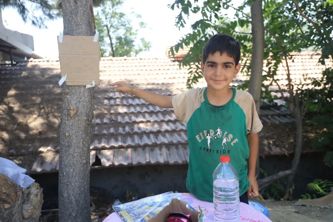  'Küçüksün' deyip sanayiye almadılar, hayalindeki bisiklete kavuşmak için bakın ne yaptı