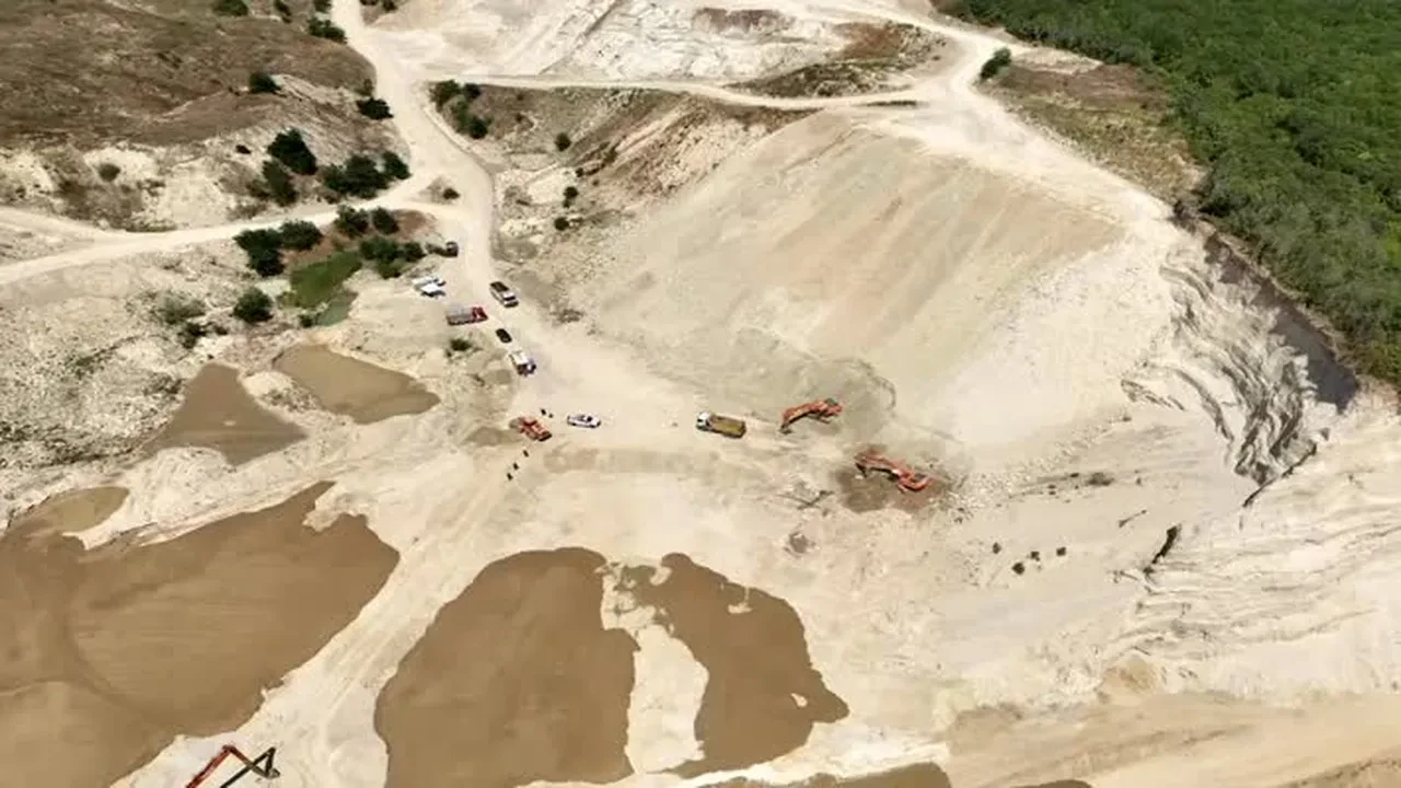 Silivri'de işçi göçük altında kaldı! Arama kurtarma çalışmaları devam ediyor