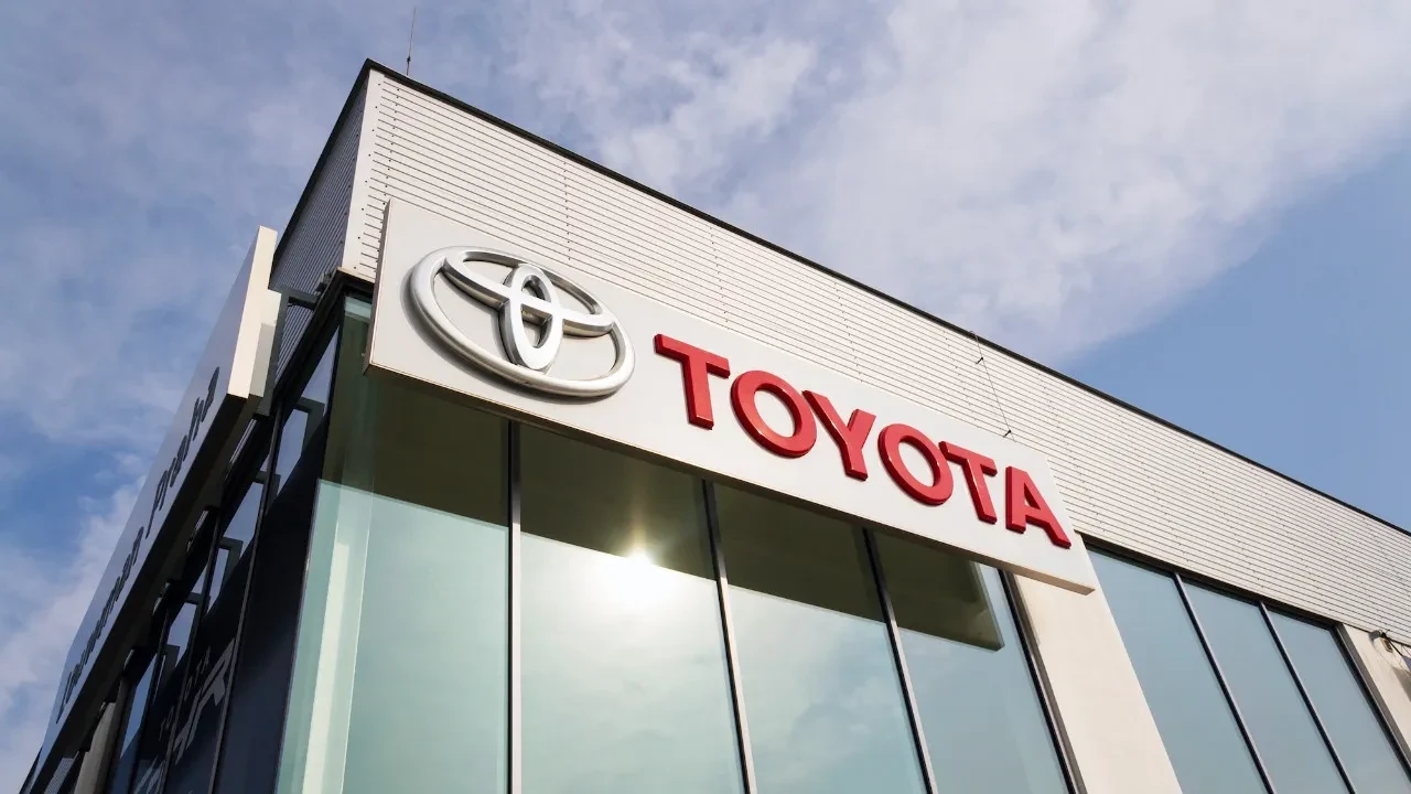 Trump vurdu ama yıkamadı: Toyota’dan tarihi rekor