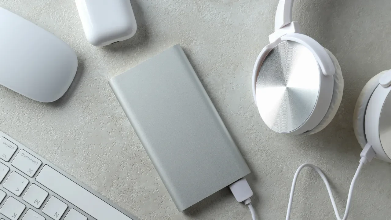 Uçakta powerbank yasak mı? Powerbank patlaması sonucu uçak yanmıştı
