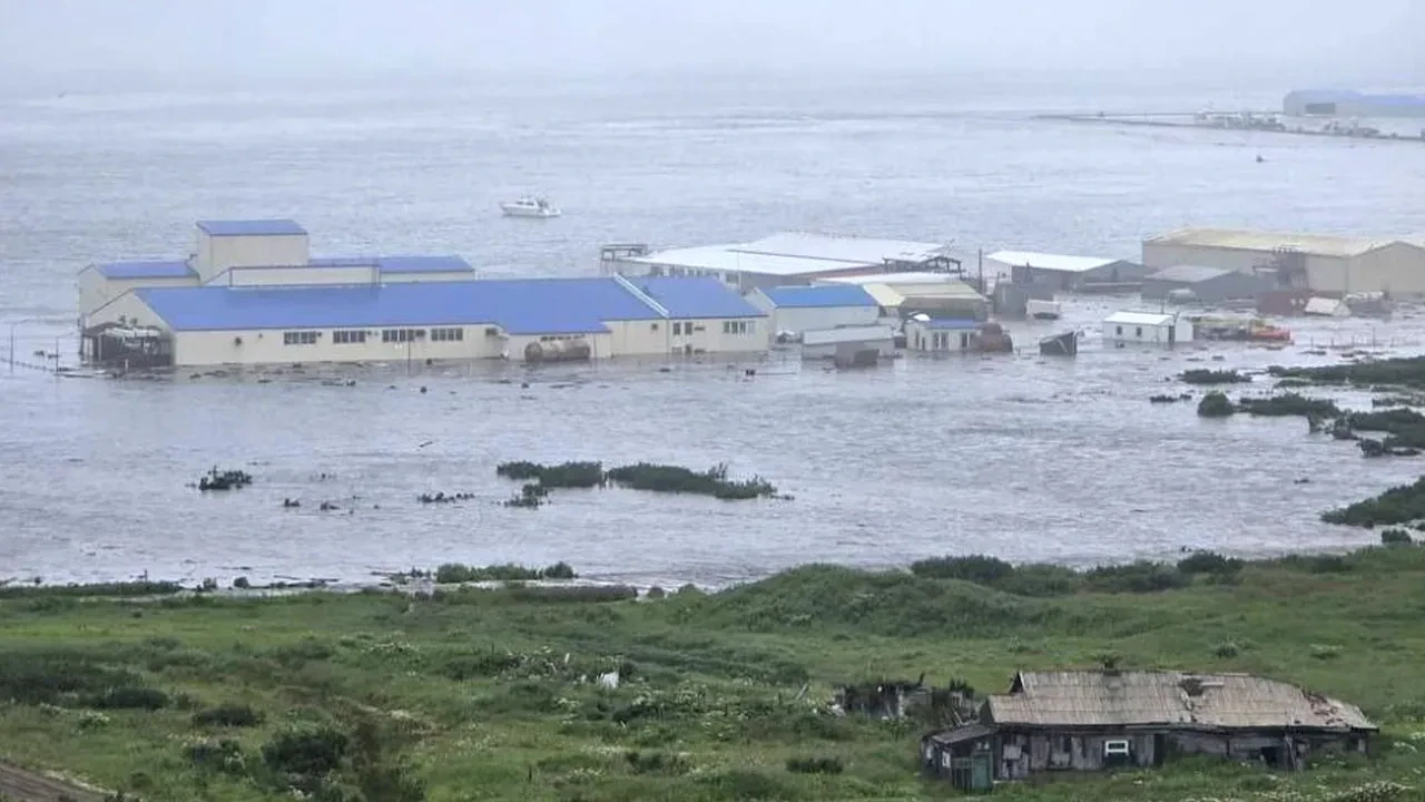 Uzman isim Rusya'daki 8,8'lik depremin boyutunu böyle anlattı: 11 bin atom bombası gücünde