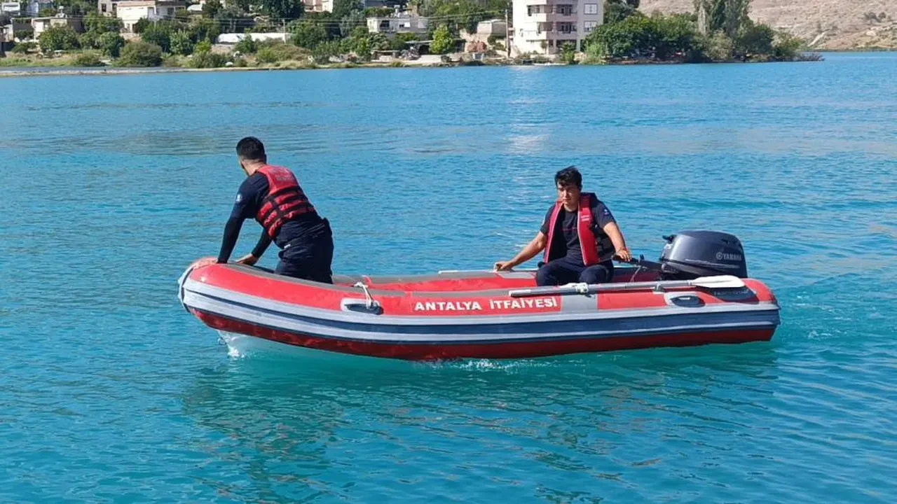 Yeğenin terliği için baraj gölüne girmişti...  Özgür Günel suda kayboldu