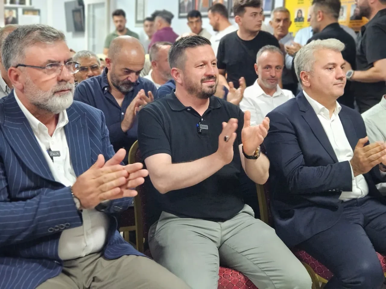 Yeniden Refah Partisi'nden 61 isim AK Parti'ye katıldı