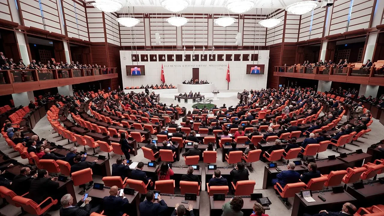 AK Parti komisyon üyelerini belirledi! İşte tam liste...