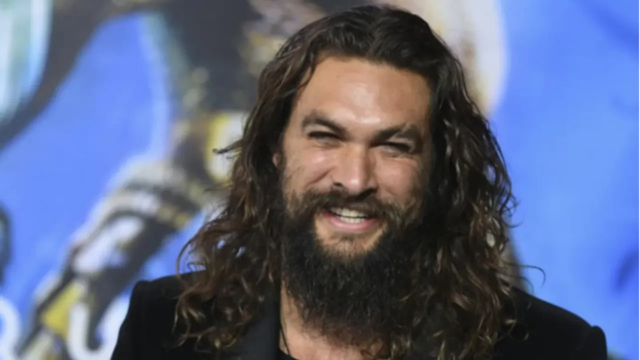 Aquaman oyuncusu Jason Momoa'yu ilk kez böyle göreceksiniz! 6 yıl sonra sakalını kesti, kimse tanıyamadı 