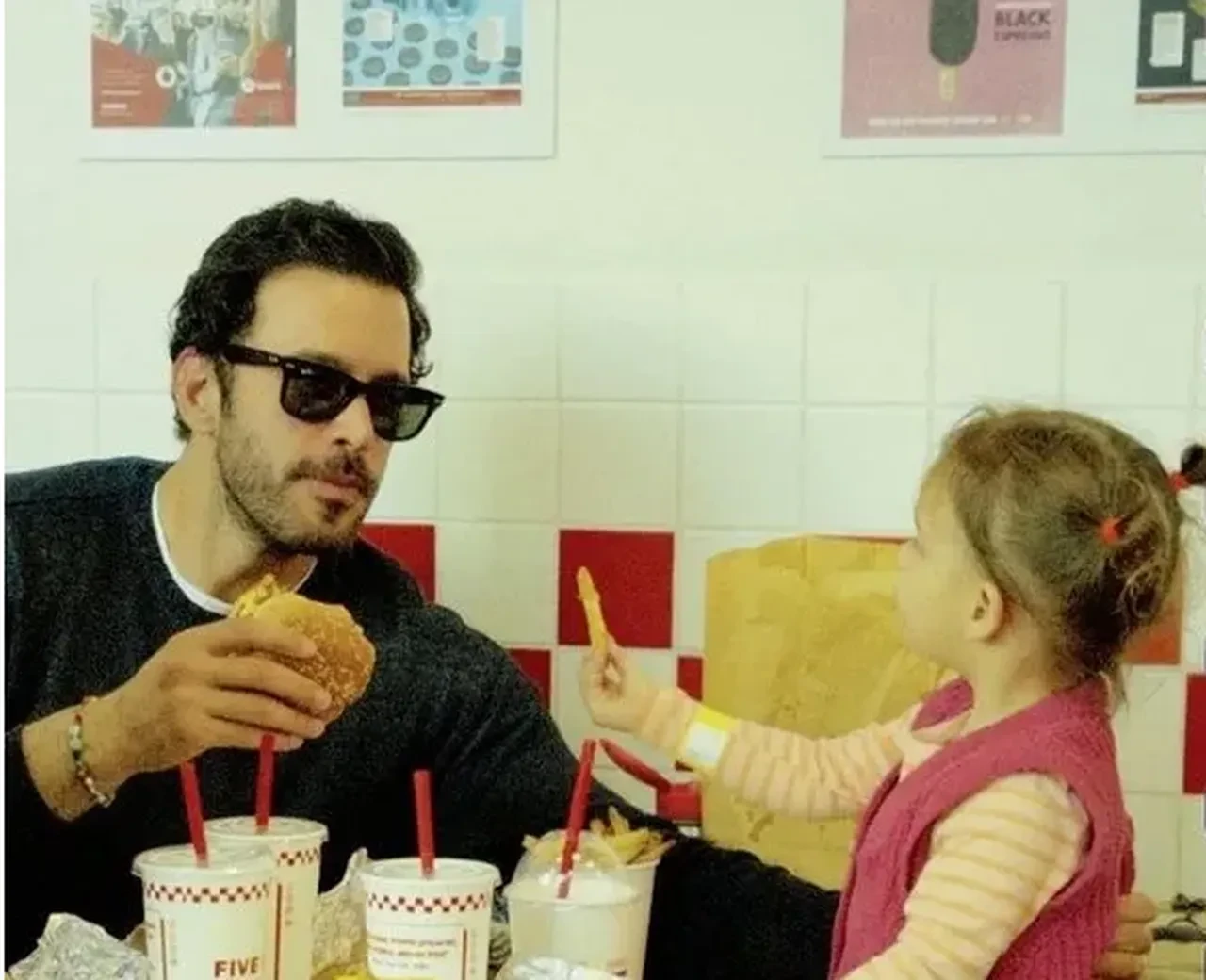 Barış Arduç'tan bir ilk! Boşanma iddialarına böyle cevap verdi