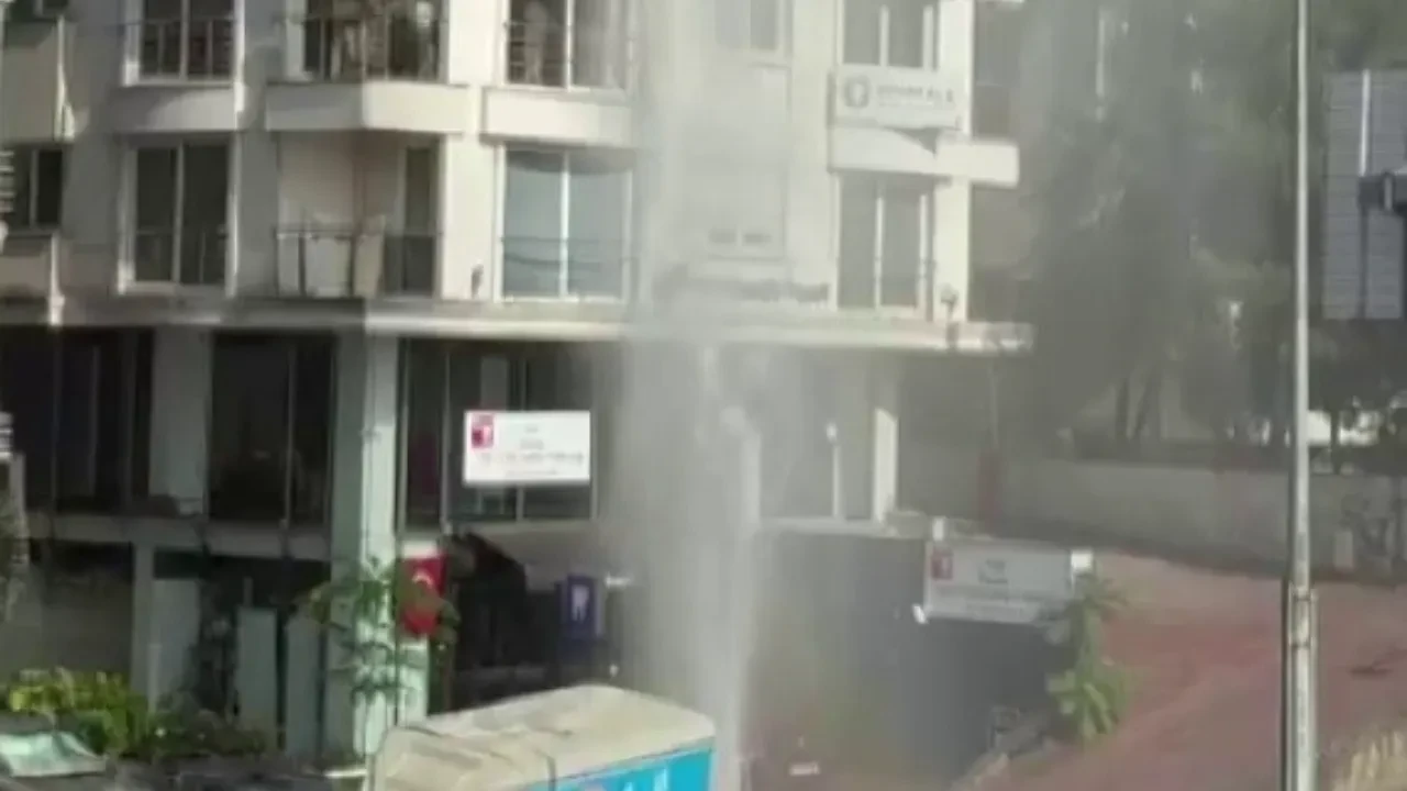 İSKİ müdahalesiyle patladı! Kadıköy sular altında kaldı, su kesintisi sürüyor