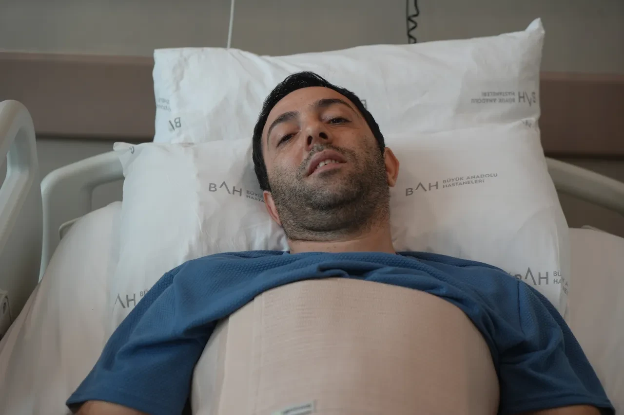 Karın ağrısı şikayetiyle gittiği hastanede büyük şok yaşadı! Doktorlar bile şaşkına döndü