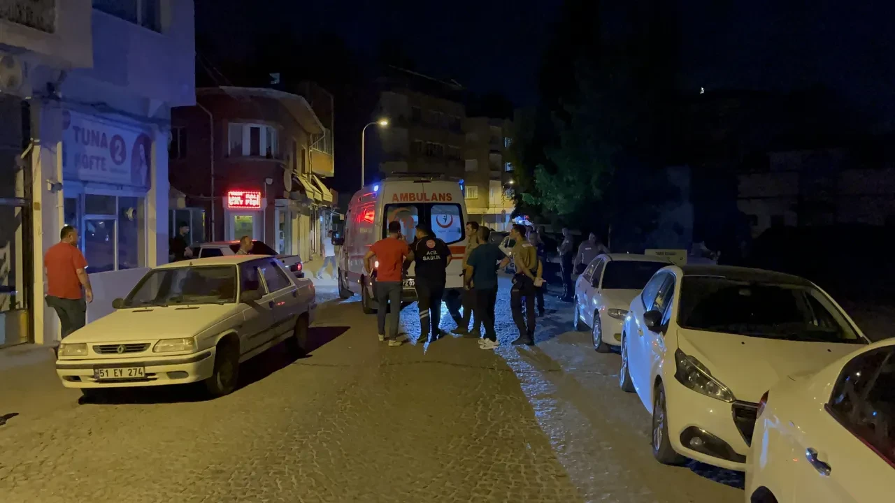 Porsuk Çayı kenarında fenalaşan 2 kişiden biri öldü, diğerinin durumu ağır