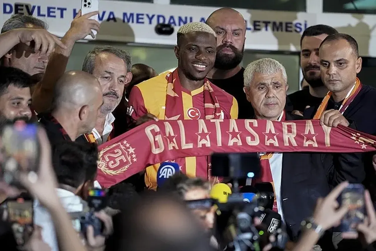 Sahaya çıkmadan kazandırdı! Galatasaray'a Victor Osimhen'den dev gelir