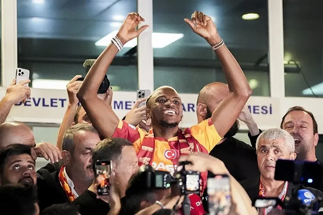 Sahaya çıkmadan kazandırdı! Galatasaray'a Victor Osimhen'den dev gelir