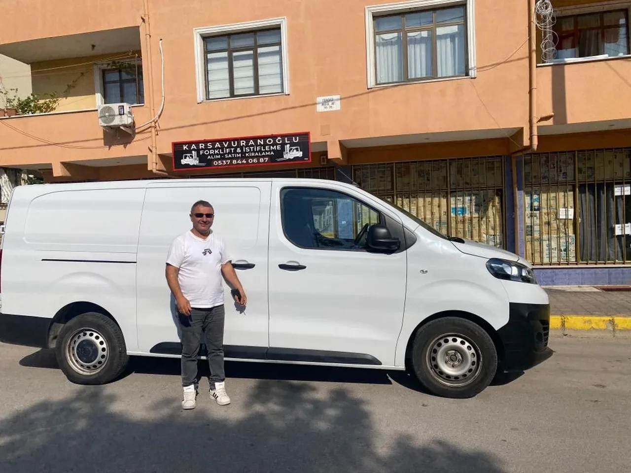 Sıfır araç almaya korkar oldu! Her bindiği elinde kaldı