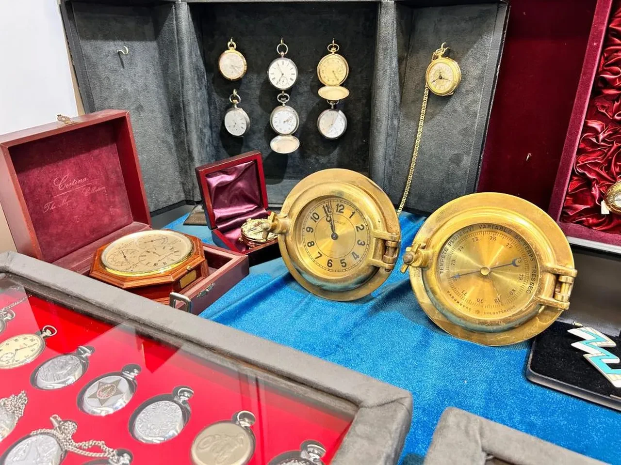 Sultan 2. Abdülhamid Han'ın namaz vakitlerini gösteren saatinin satış fiyatı belli oldu!