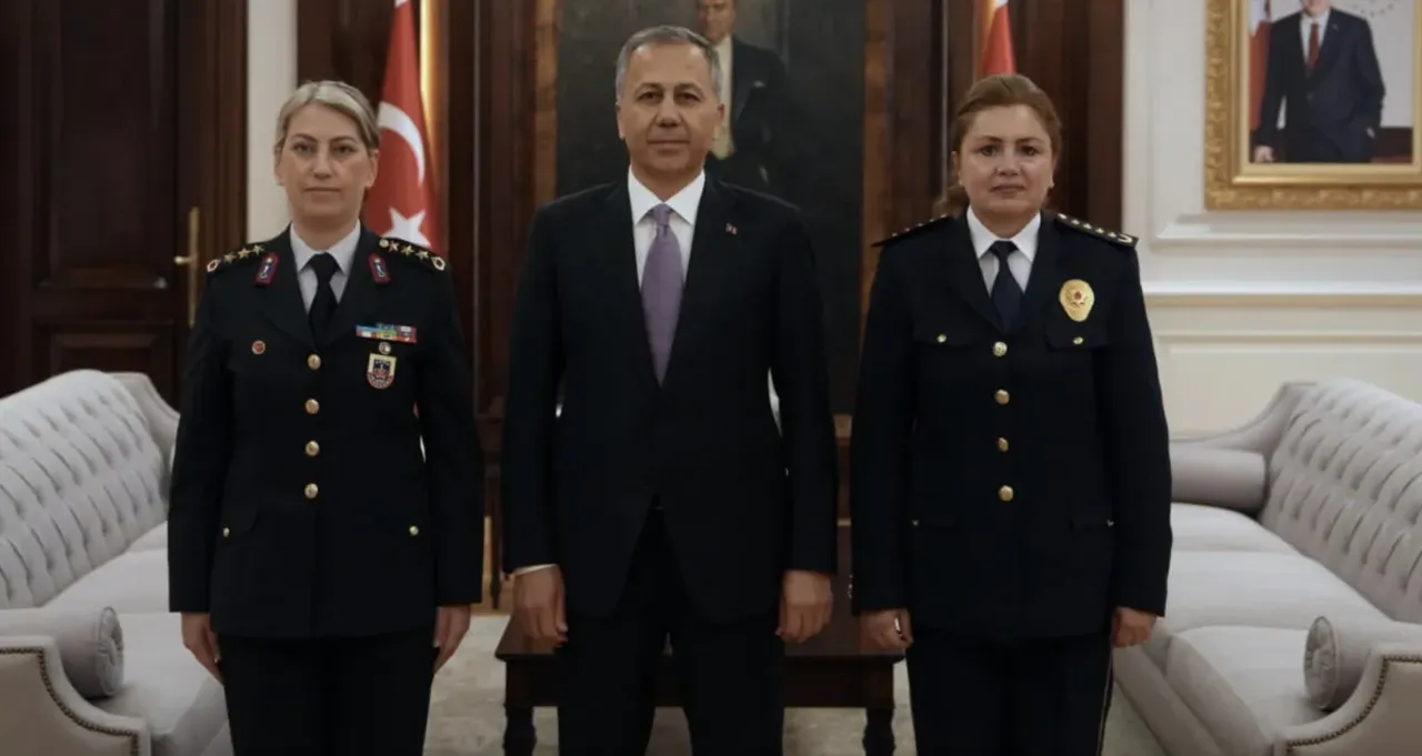 Türkiye tarihinde bir ilk! Türkiye'nin ilk kadın paşası: Gülden Mat Şakir tuğgeneralliğe terfi etti