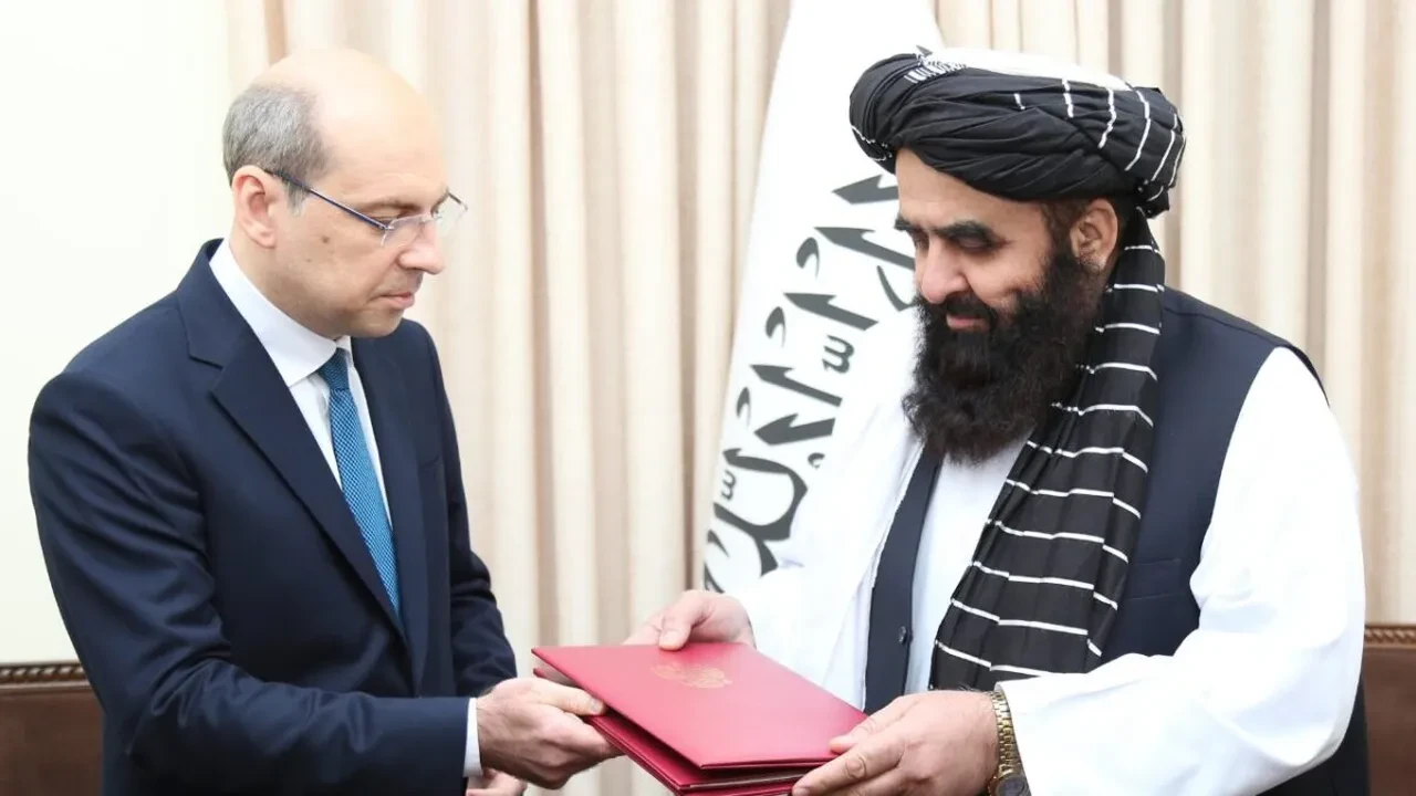 Afganistan'da tarihi adım! Dünya devi, Taliban yönetimini tanıyan ilk ülke oldu