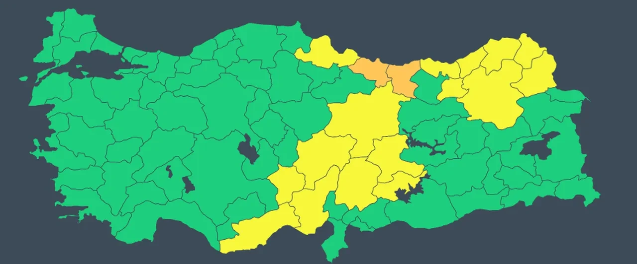 Aşırı sıcak öncesi sağanak ve fırtına alarmı: Meteoroloji'den 18 il için sarı ve turuncu kodlu uyarı
