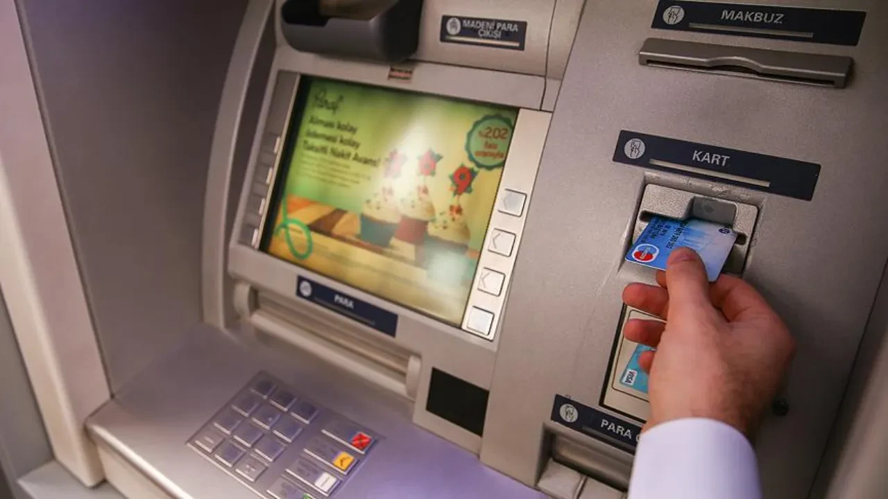 ATM'den para çekimi için yeni dönem! Limit artıyor: Pazartesi itibarıyla yürürlüğe girecek