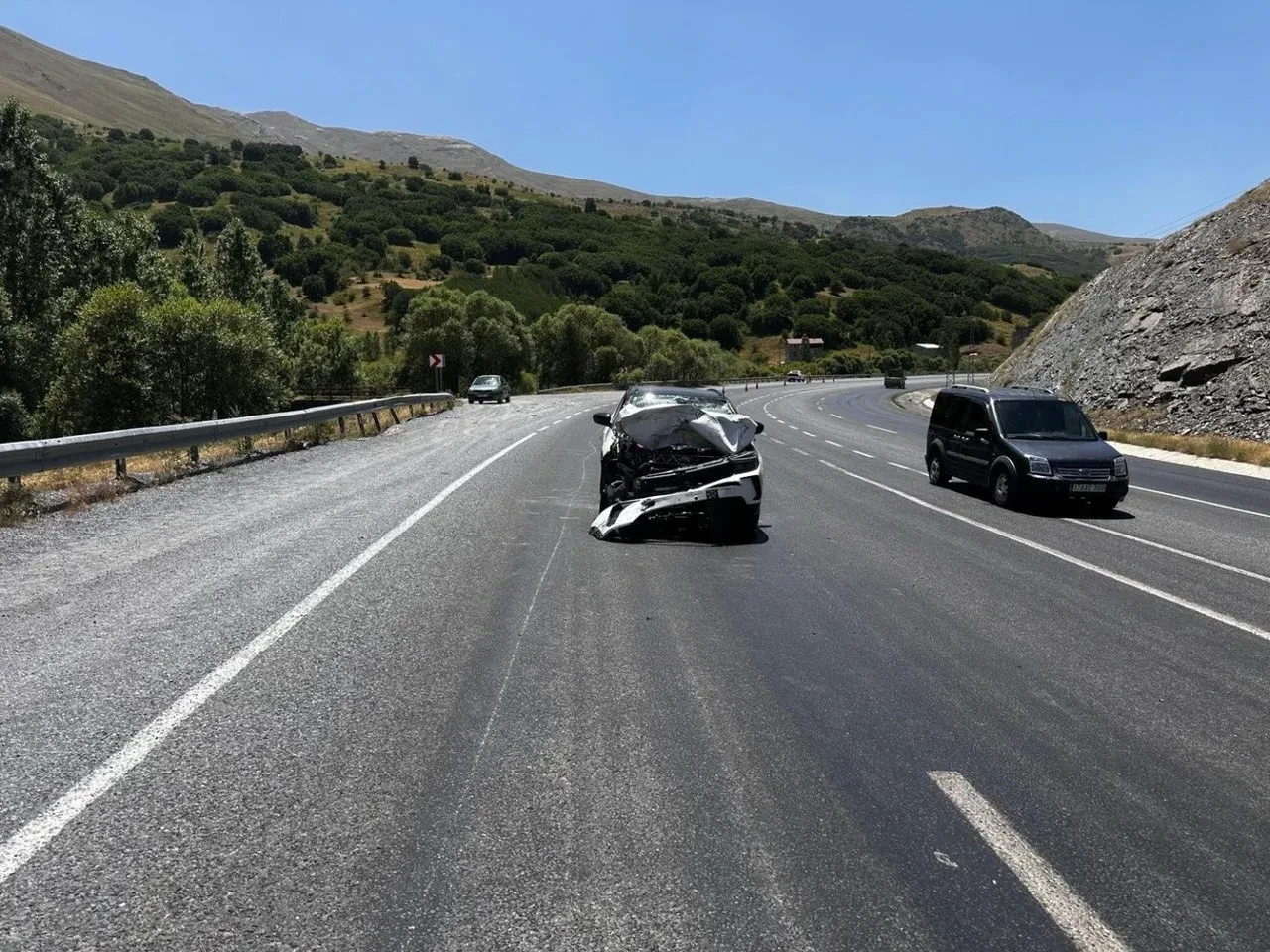 Bitlis'te trafik kazası: 5 yaralı