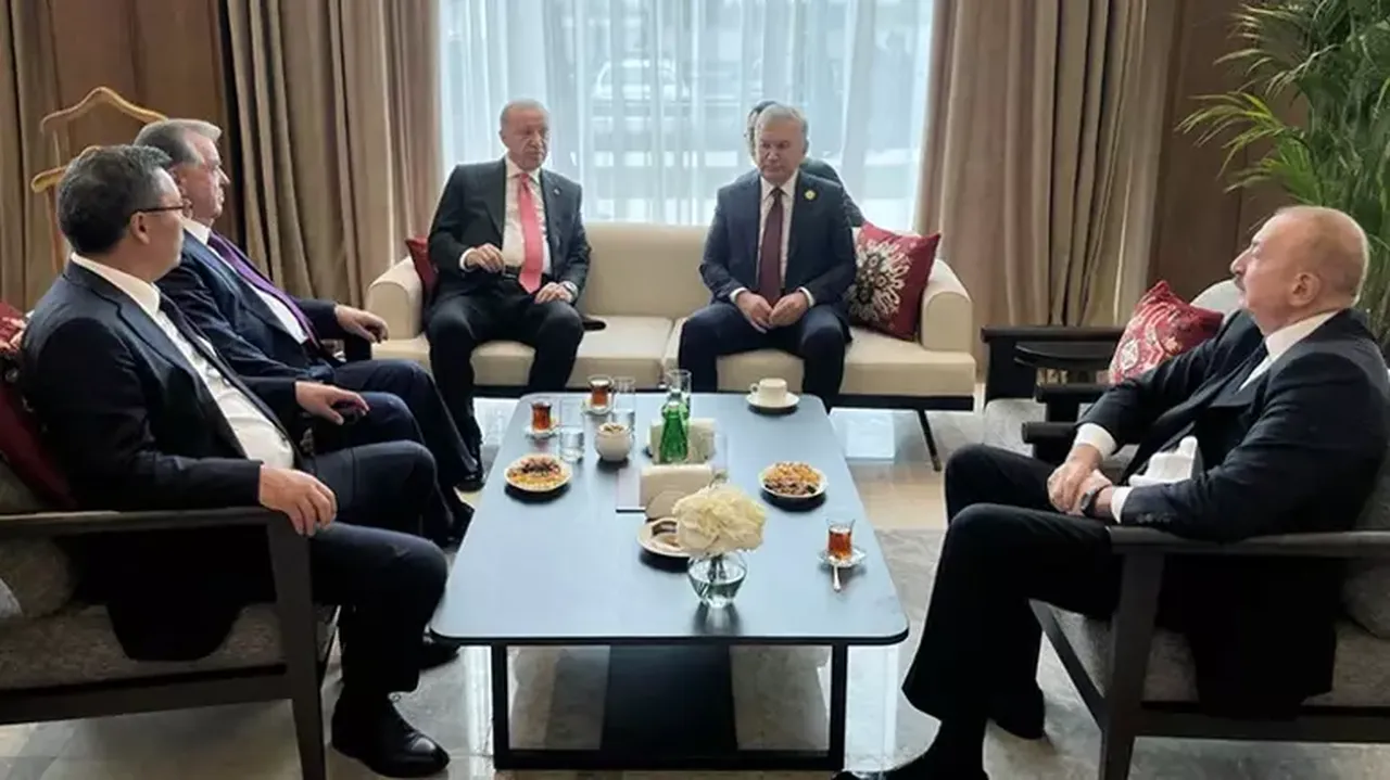 Cumhurbaşkanı Erdoğan'dan Azerbaycan’da diplomasi trafiği
