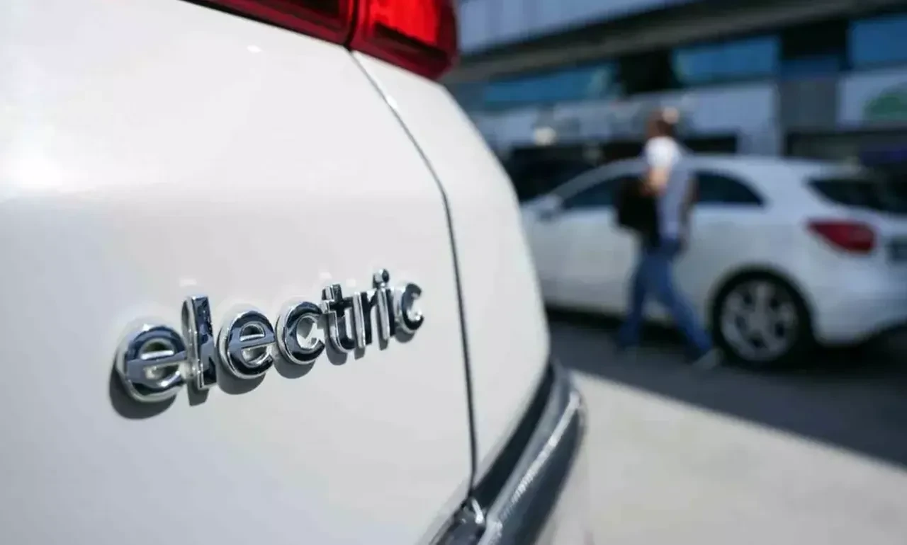 Elektrikli araçlar değerini koruyor mu? İkinci el piyasasından çarpıcı veriler geldi 