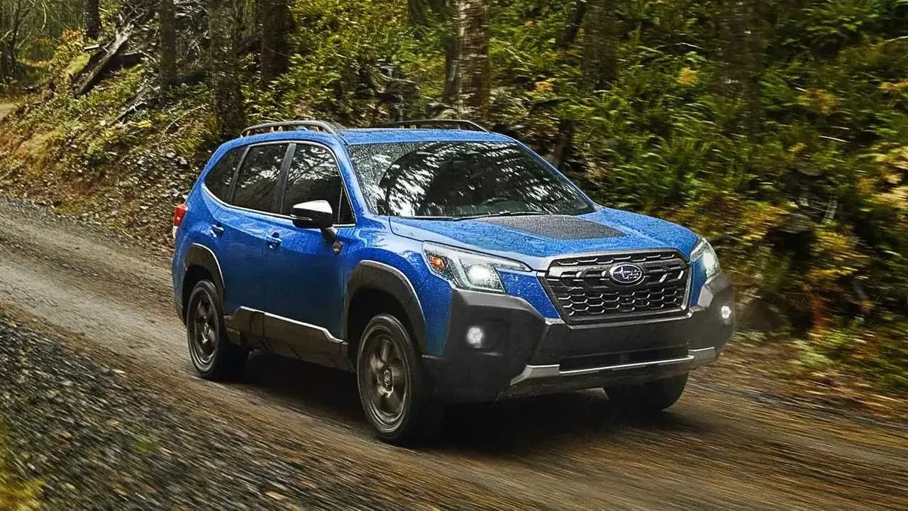 Her benzinli araç ekonomik değil! 2025'in en çok yakan otomobilleri sizi bir hayli şaşırtacak