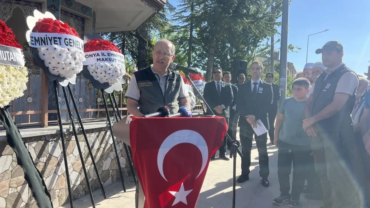 İzmir'deki yangında şehit olan İbrahim Demir ebediyete uğurlandı