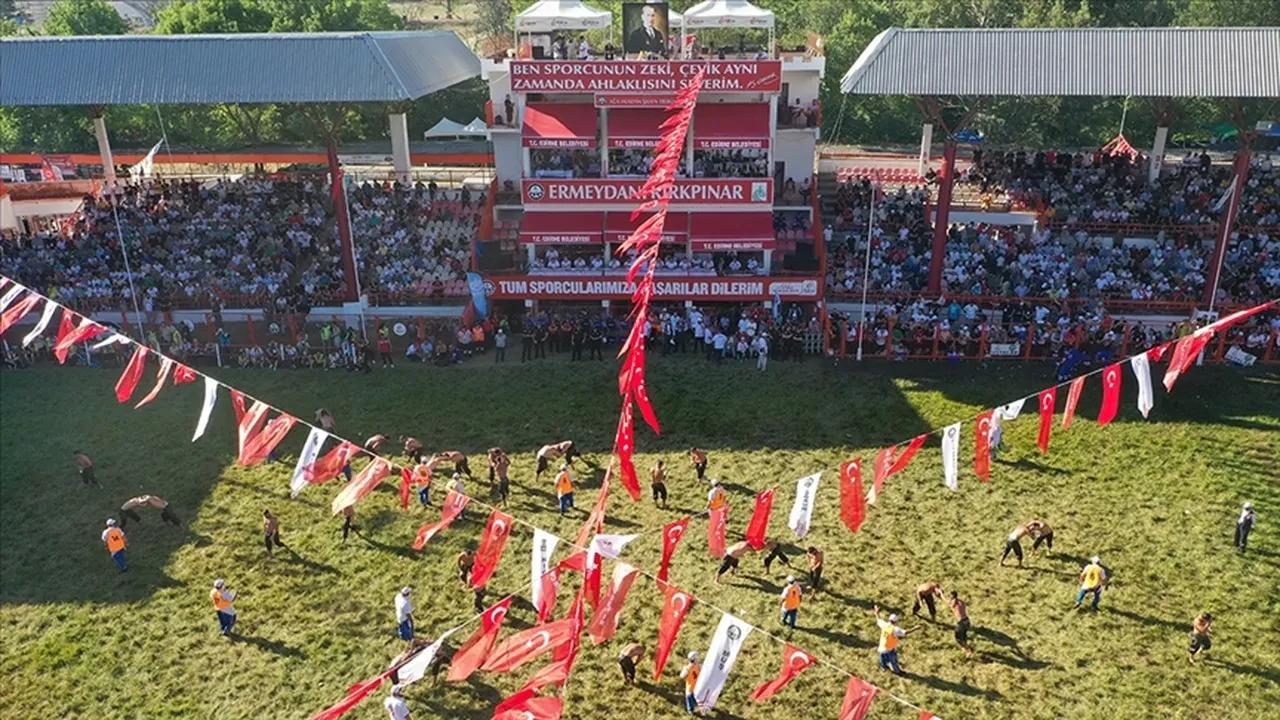 Kırkpınar Yağlı Güreşleri saat kaçta, hangi kanalda? Yağlı güreşin olimpiyatı bugün başlıyor