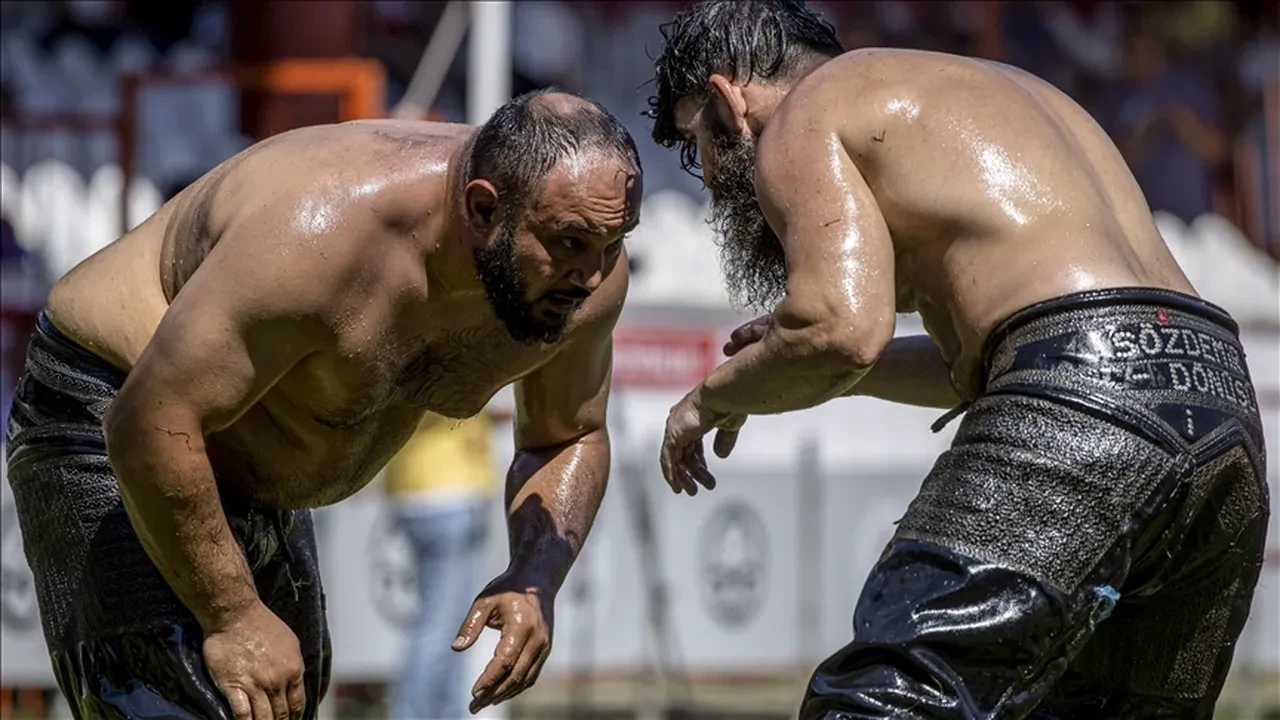 Kırkpınar Yağlı Güreşleri saat kaçta, hangi kanalda? Yağlı güreşin olimpiyatı bugün başlıyor