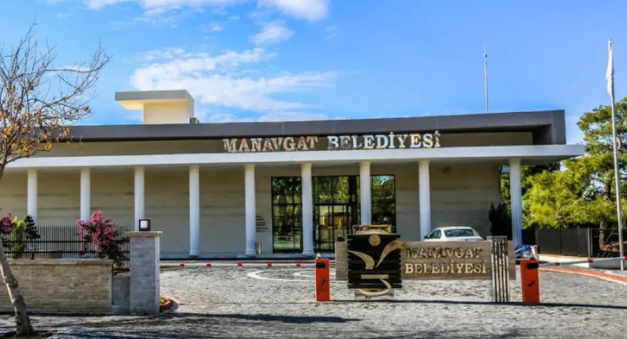 Manavgat Belediyesi'ne yolsuzluk operasyonu! Belediye Başkanı Niyazi Nefi Kara gözaltında 