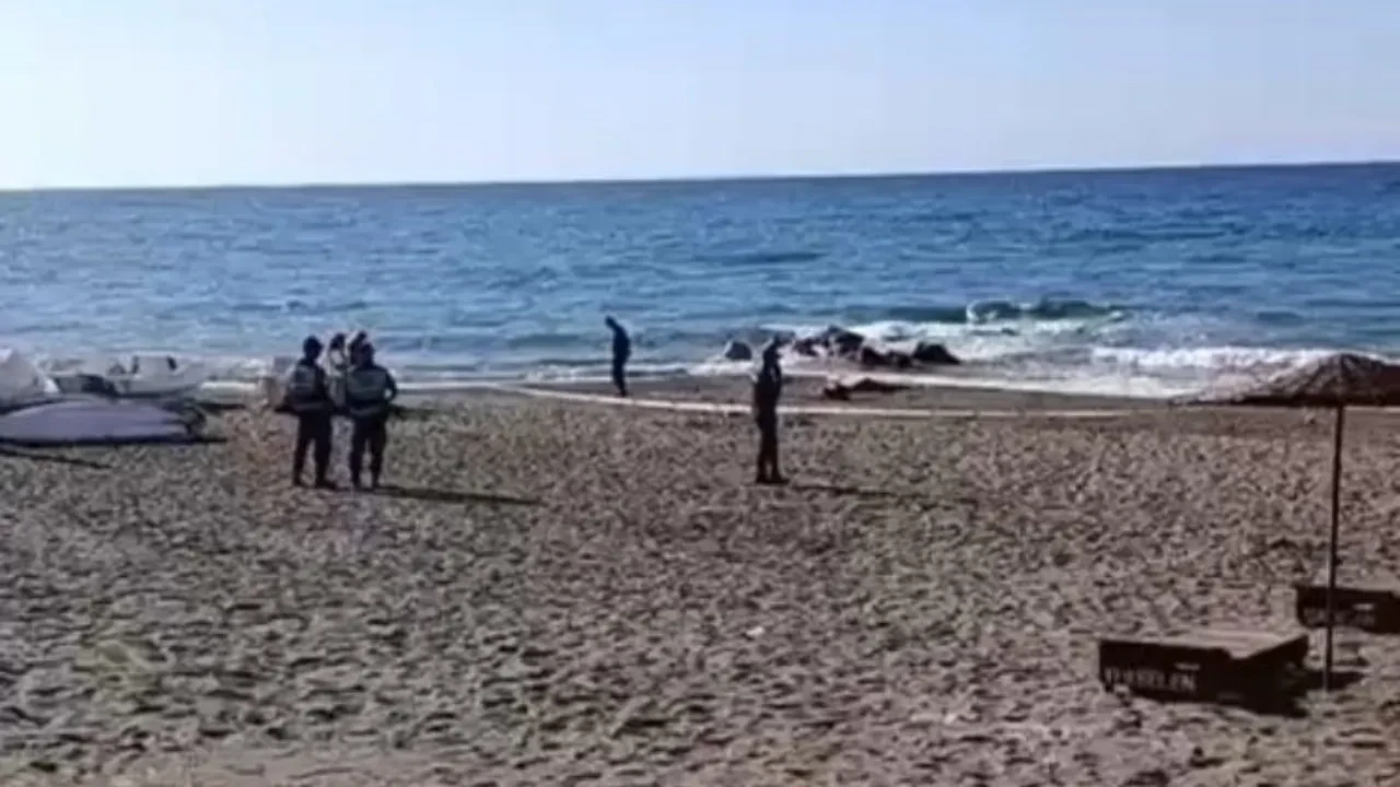 Serinlemek için denize giren emekli uzmandan acı haber! 