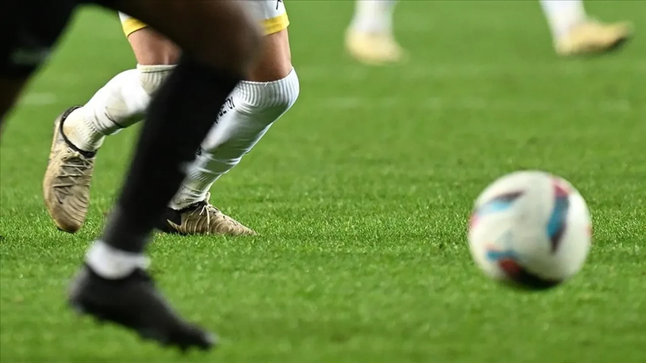 Süper Lig fikstür çekimi saat kaçta, hangi kanalda canlı izlenir? Galatasaray, Fenerbahçe, Beşiktaş'ın fikstürleri belli oluyor