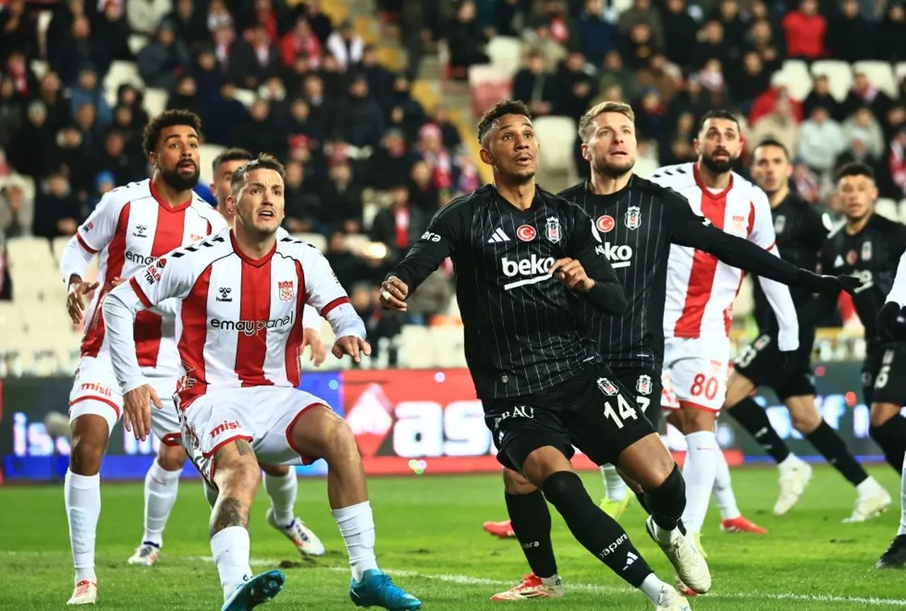 Süper Lig'in 2025-2026 sezonu fikstürü belli oldu! İşte derbi tarihleri