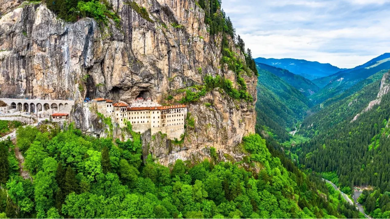 4 bin yıllık şehir 400 etkinlikle sanata doyacak: Trabzon Kültür Yolu Festivali başladı!