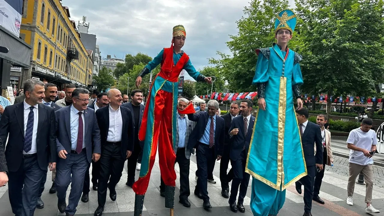 4 bin yıllık şehir 400 etkinlikle sanata doyacak: Trabzon Kültür Yolu Festivali başladı!