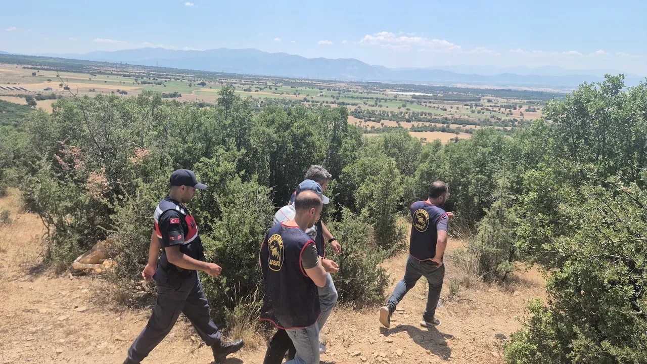 Denizli'de şoke eden olay! 7 ay boyunca dağda yaşadı: Donmamak için hayvanları öldürüp, elbise yapmış