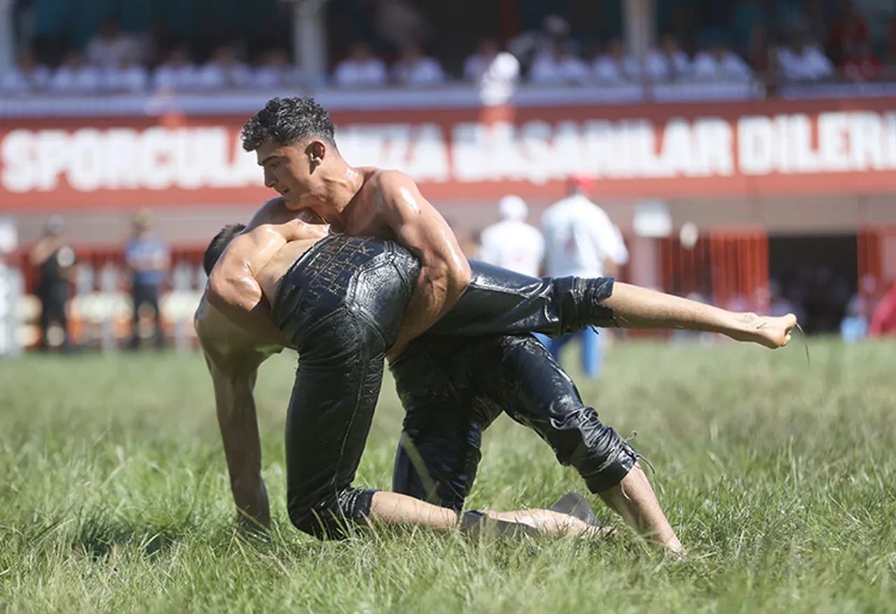 Edirne Kırkpınar Güreşleri hangi kanalda? Kırkpınar yağlı güreşlerinin yayınlandığı kanal belli oldu