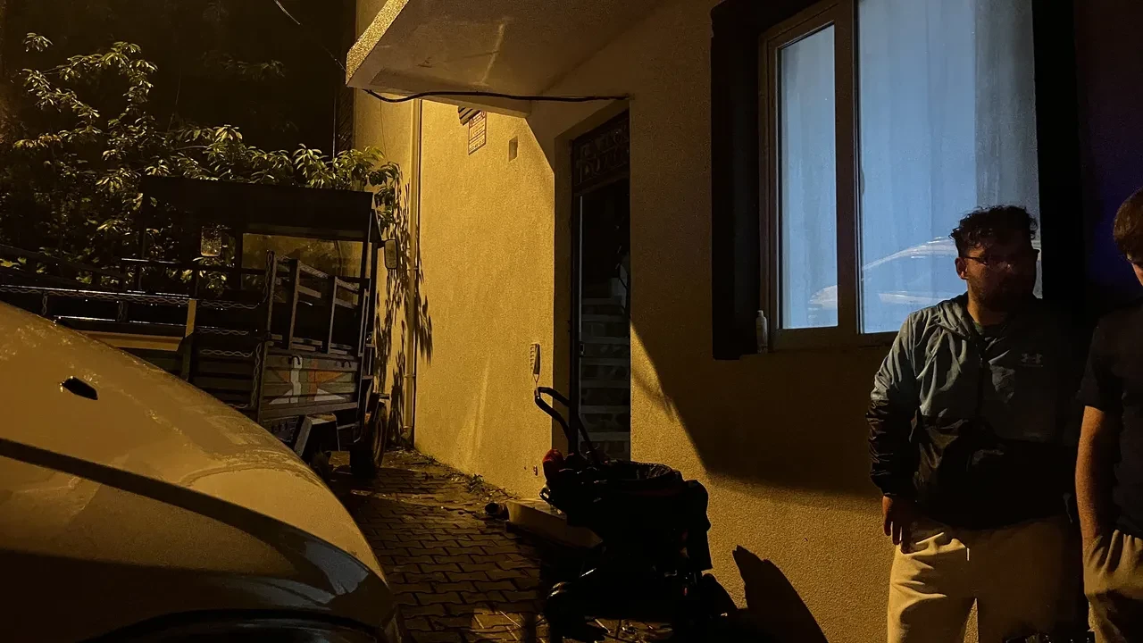 Eğlencenin sonu kanla bitti: Evde kendini vuran genç öldü, arkadaşı ağır yaralandı