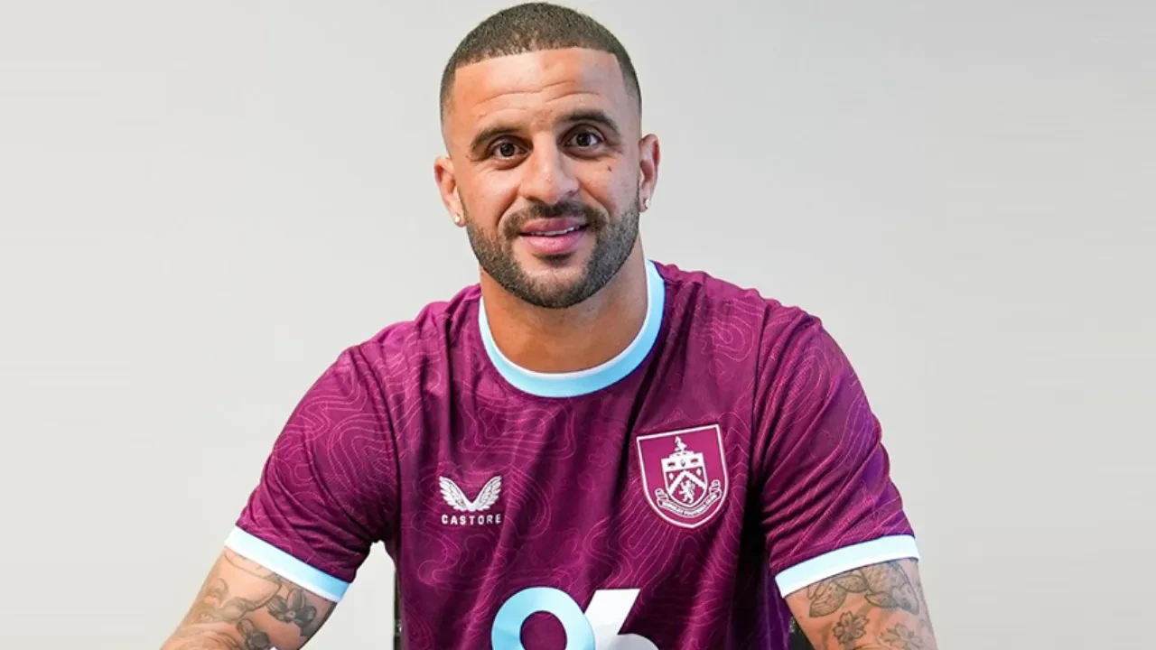 Fenerbahçe ve Beşiktaş peşindeydi! Kyle Walker imzayı attı