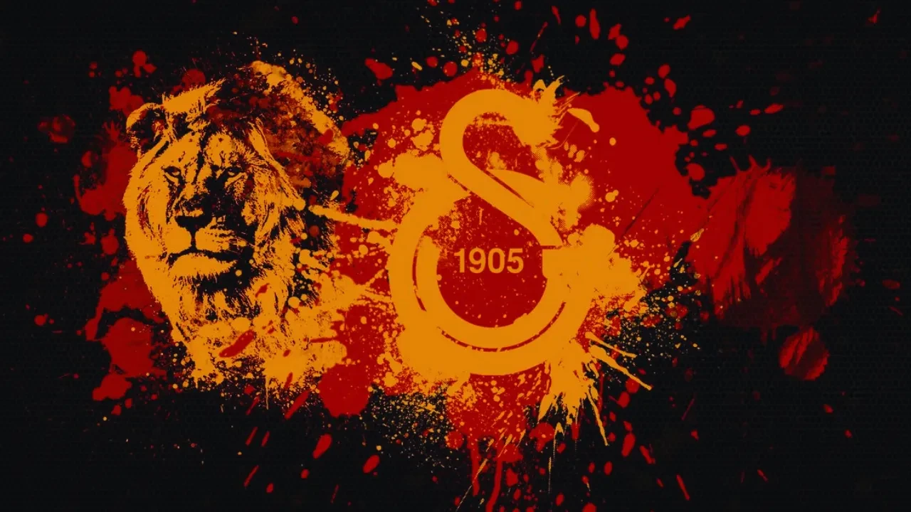 /spor/galatasaray-yildiz-oyuncuyu-bekletiyor-hakan-calhanoglu-olmazsa-imza-atacak-3232109