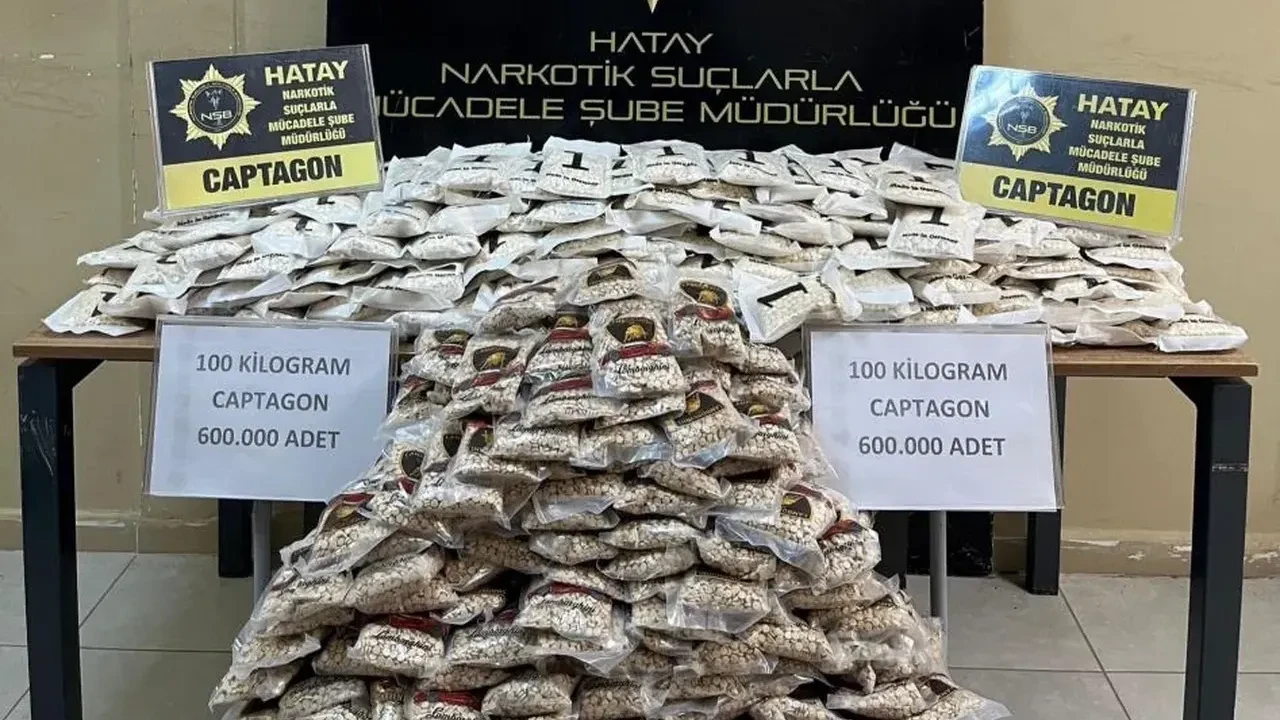 Hatay’da 600 bin adet uyuşturucu hap ele geçirildi