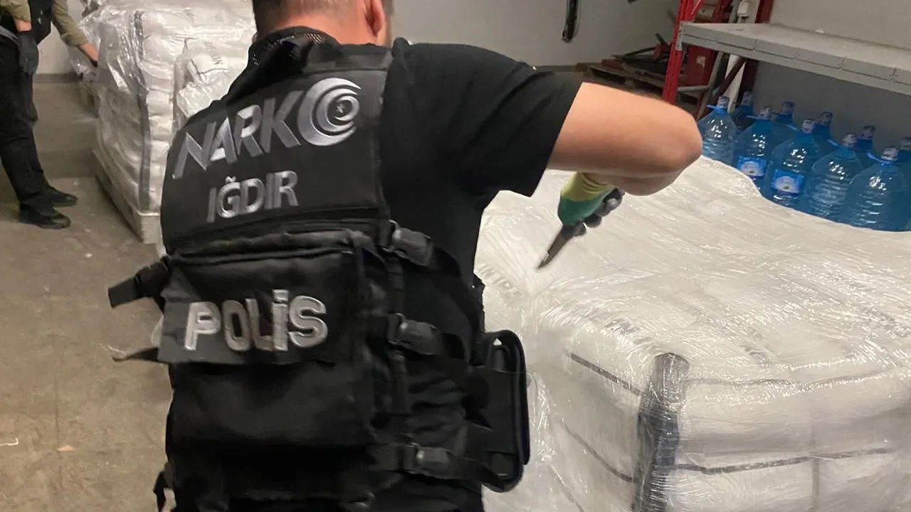 Iğdır’da uyuşturucu baskını: 344 kilo metamfetamin ele geçirildi