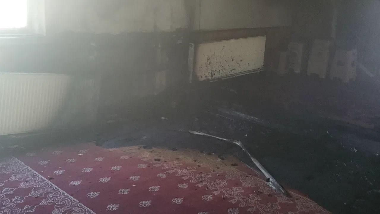 Manyas'ta cami yangını ekipler tarafından söndürüldü