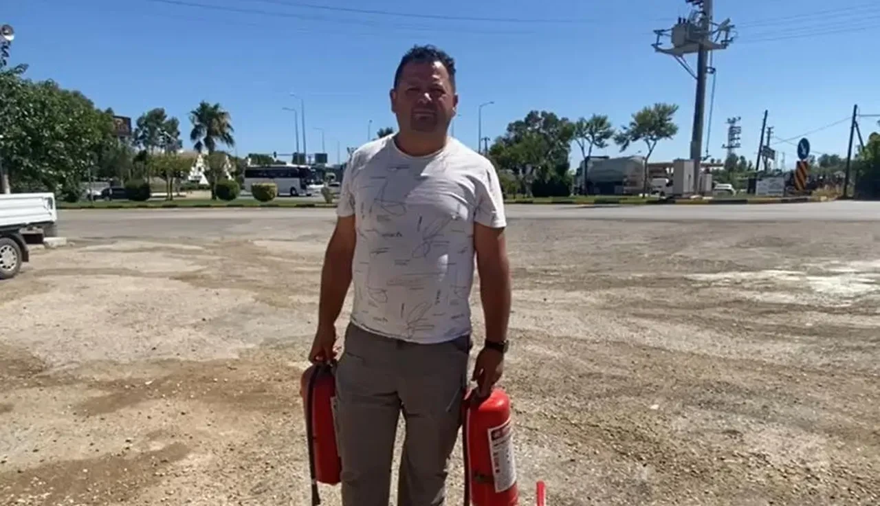 Marketten çıkıp Tofaş aracına bindi, 10 metre sonra dumana boğuldu