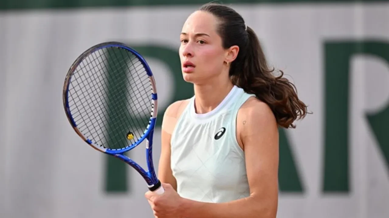 /spor/zeynep-sonmez-wimbledona-3-turda-veda-etti-3232110