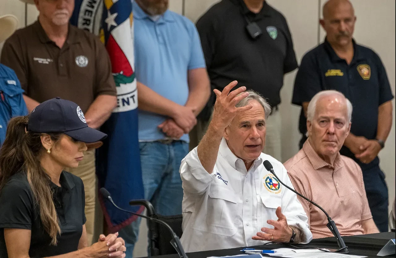 ABD'de sel felaketi büyüyor! En az 50 kişi öldü, kampa giden 24 çocuk kayıp