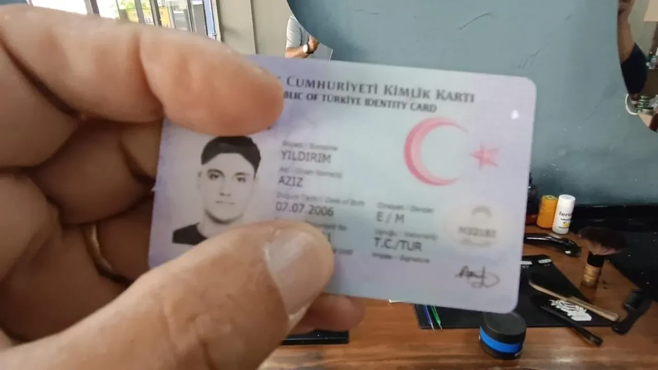 Aziz Yıldırım Galatasaraylı çıktı! İsim benzerliği nedeniyle sürekli yanlış aranıyor