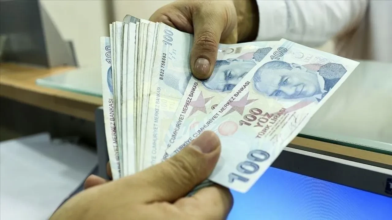 Emekli maaş farkları ne zaman yatacak? Milyonlarca emeklinin gözü maaş farklarına çevrildi