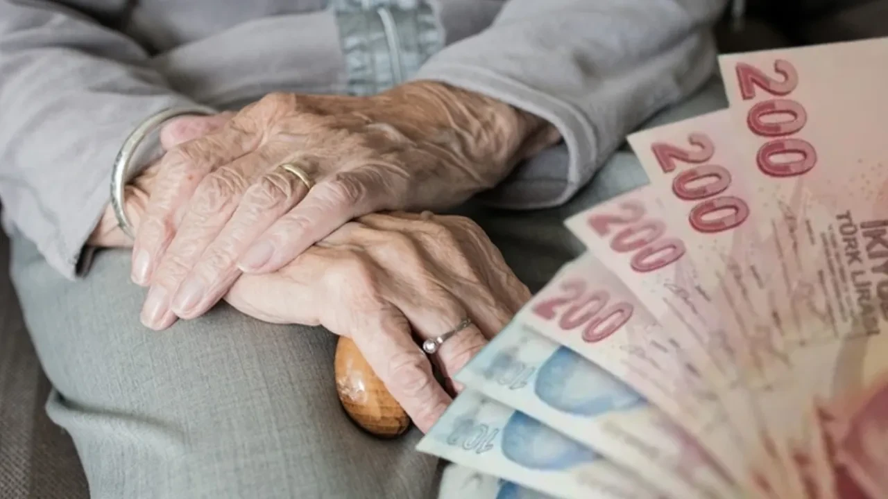 Zamlı emekli maaşı ne zaman yatacak? İşte SSK, Bağ-Kur ve emekli sandığı maaş ödeme tarihleri