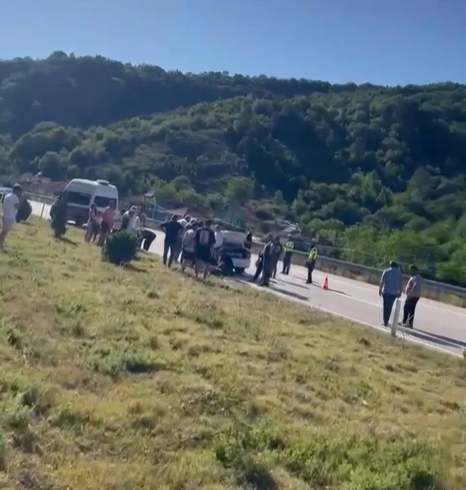Bartın’da motosiklet kazası yürekleri ağza getirdi!